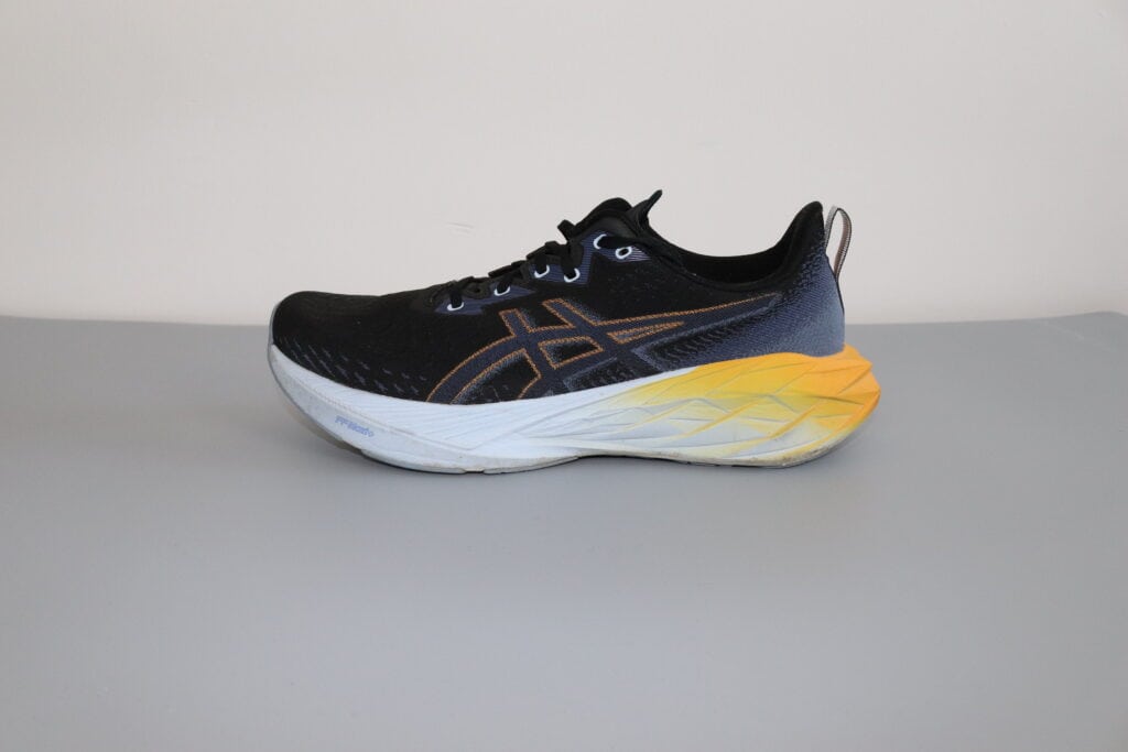 Picture of the Asics novablast 4 from a side view