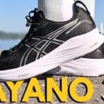 cover photo of the asics gel kayano 32 with the caption kayano 31 and a speech bubble saying majoy updates