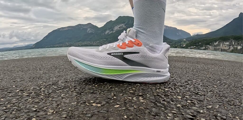 Photo demonstrating the heel squish on the Brooks Ghost 17