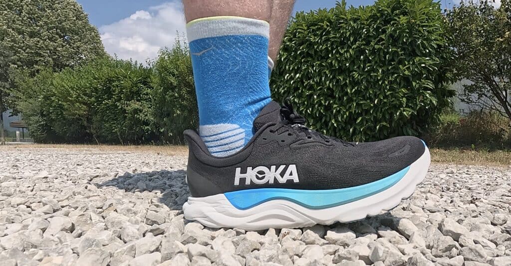 Picture demonstating the softness of the cushioning in the heel of the Hoka Arahi 8