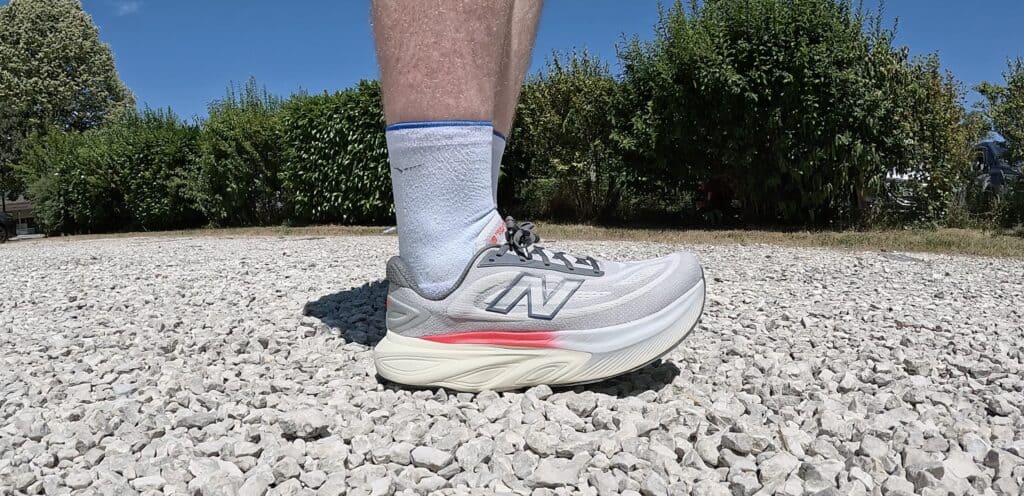 Photo demonstrating the softness of the heel in the midsole of the New Balance More v6