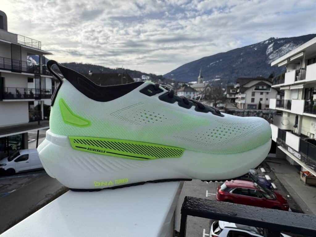 Photo of the medial side of the Brooks Glycerin GTS 23