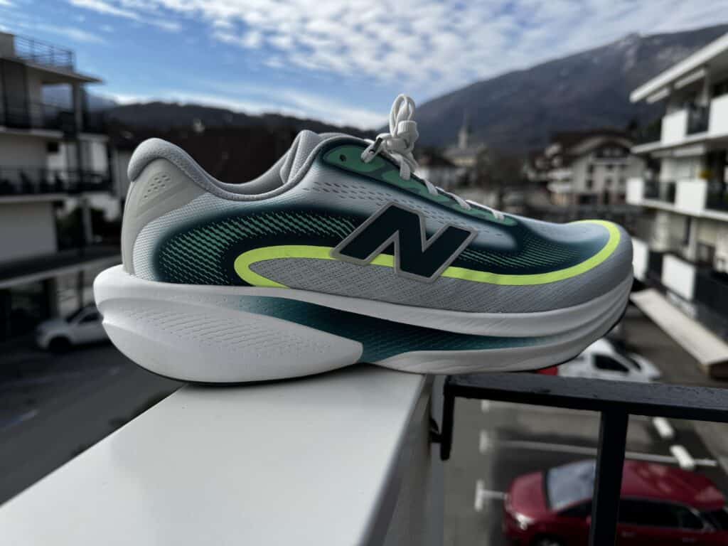 Photo of the New Balance Ellipse from the side
